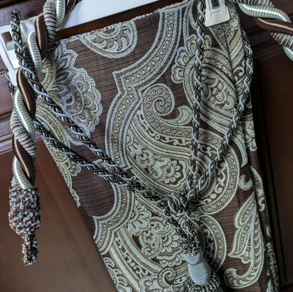 Shower Curtain with Tie Backs